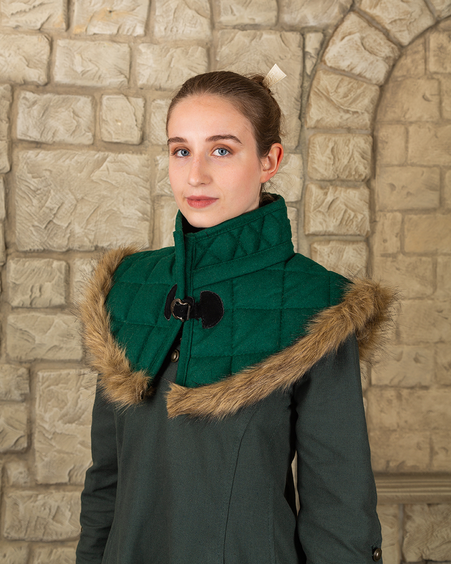 Nimue lined gorget wool green